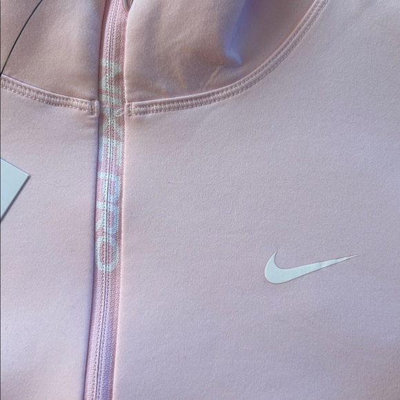 1/4 Zip Nike Pro Dri-Fit Pull Over - Picture 12 of 13